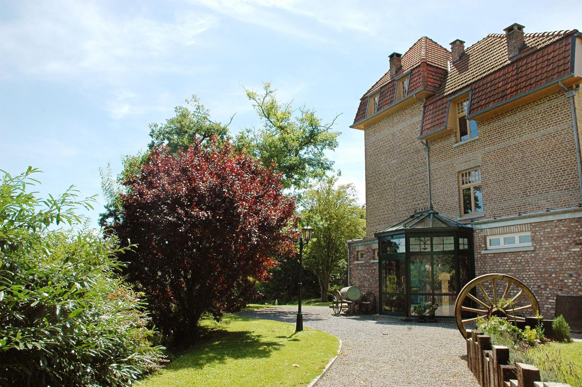 Vista Exterior Les Tilleuls Hotel