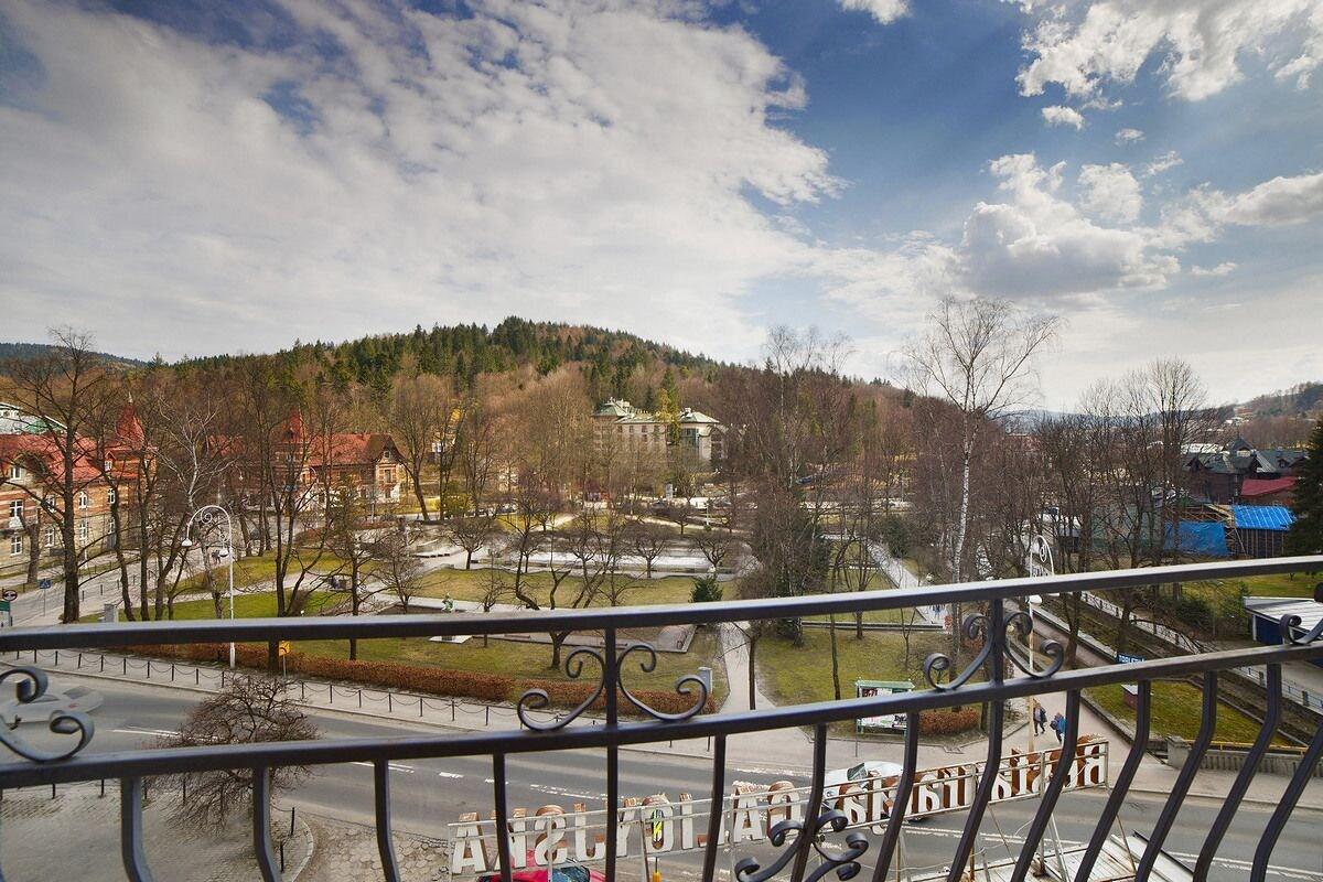 Varios Apartamenty Renesans