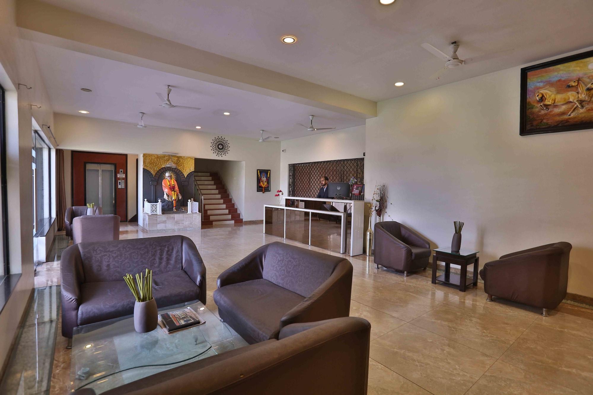 Vista Lobby Hotel President Cottage Resort
