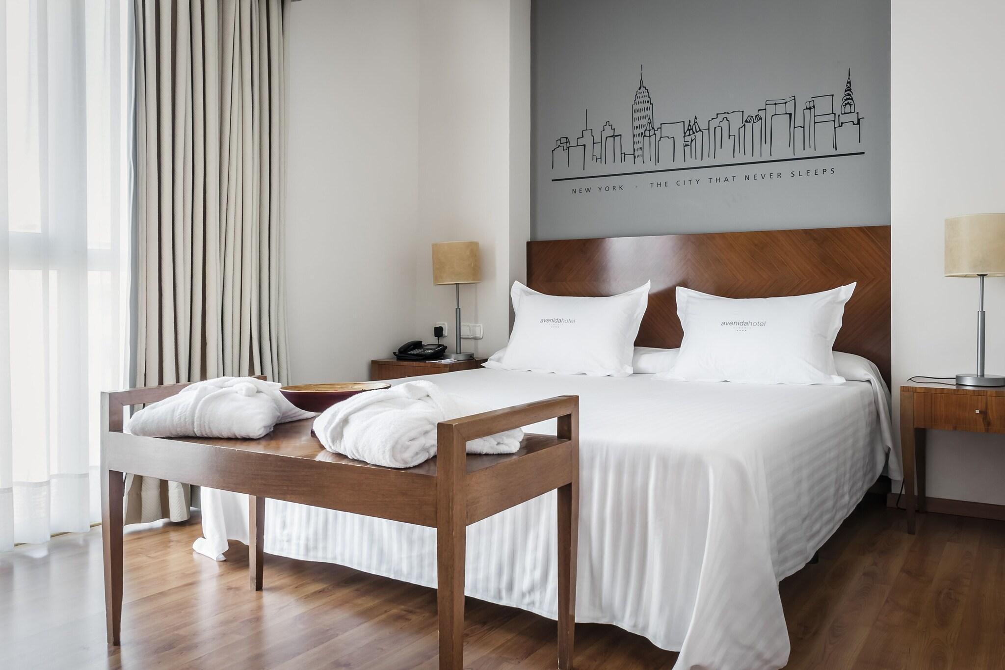 Varios Avenida Hotel Almería