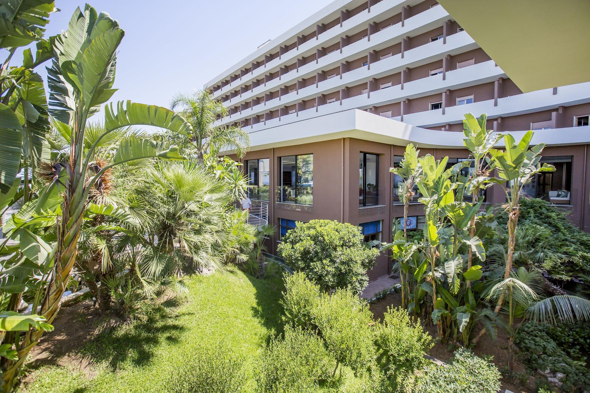 Vista Exterior Costa Verde