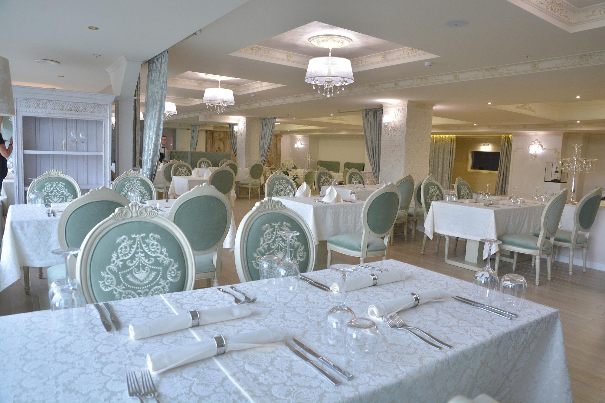 Restaurant Bristol Central Park Hotel