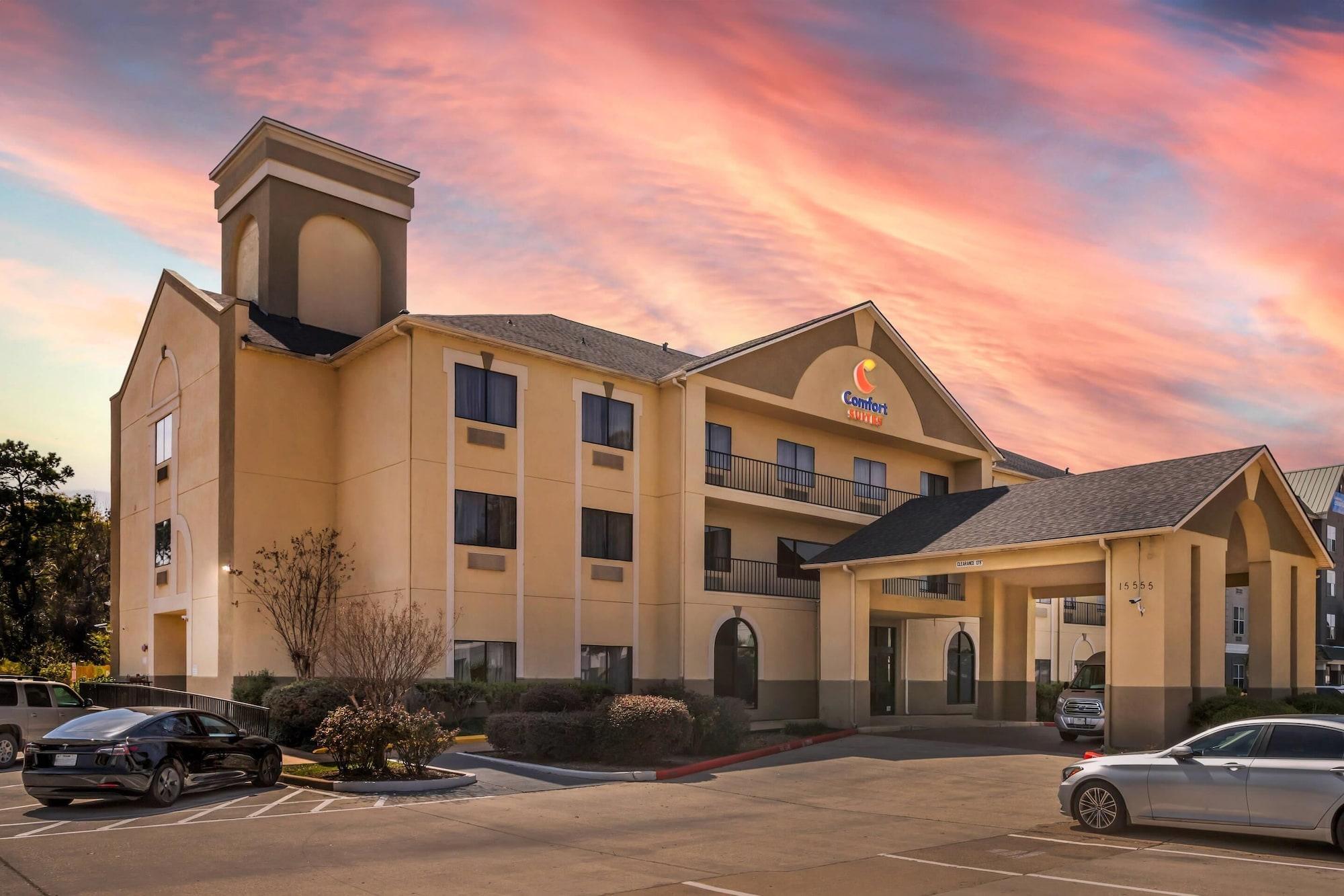 Vista Exterior Comfort Suites Bush Intercontinental Airport