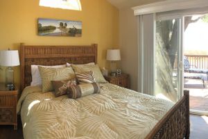 Alquiler Vacacional - Deluxe "Waterfront" Vacation Bungalow on the River