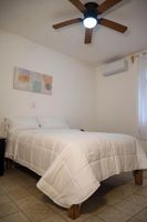 Alquiler Vacacional - Room Camino Real, with private parking, ideal for couples.