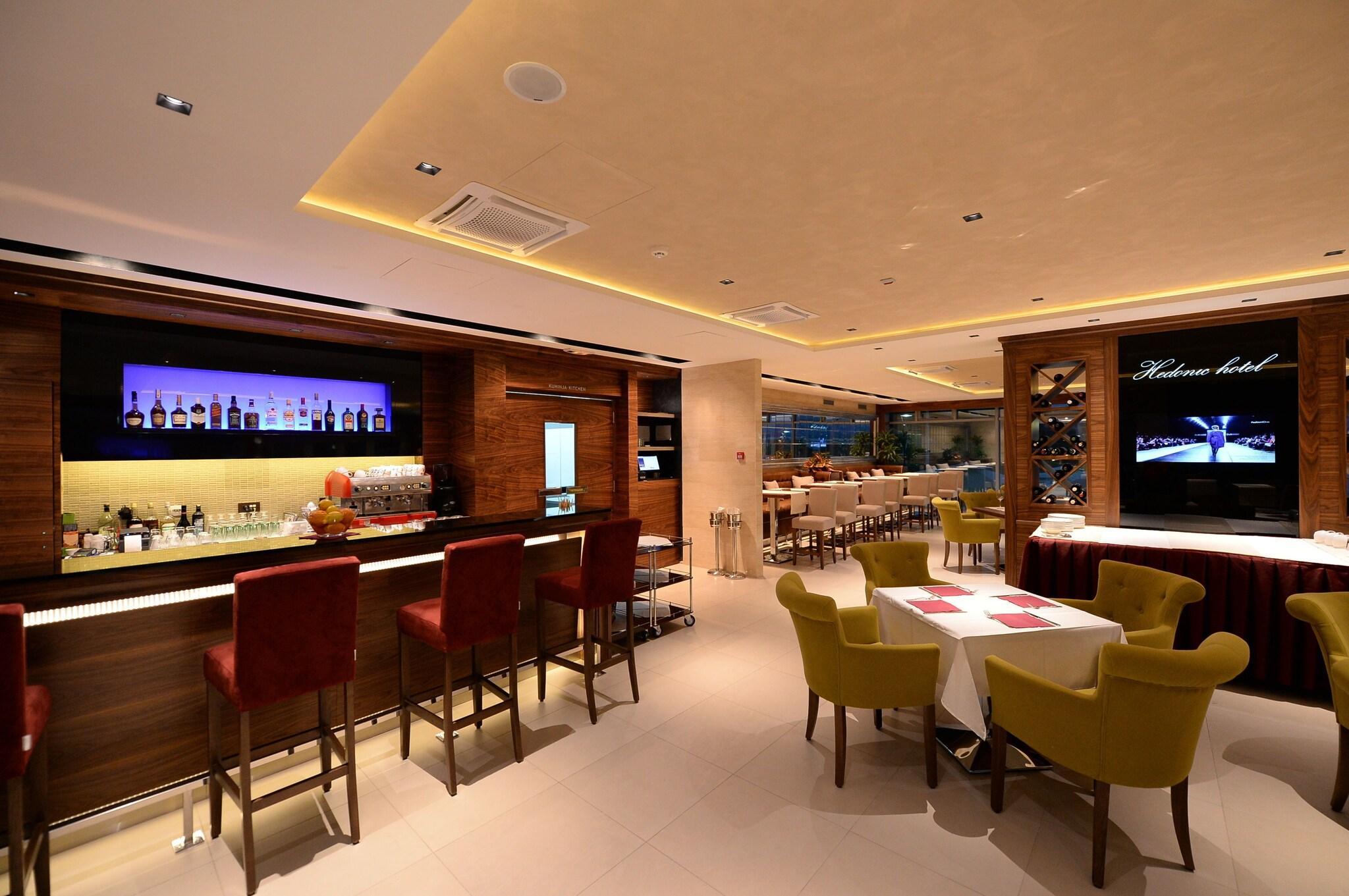 Restaurant Hotel Hedonic