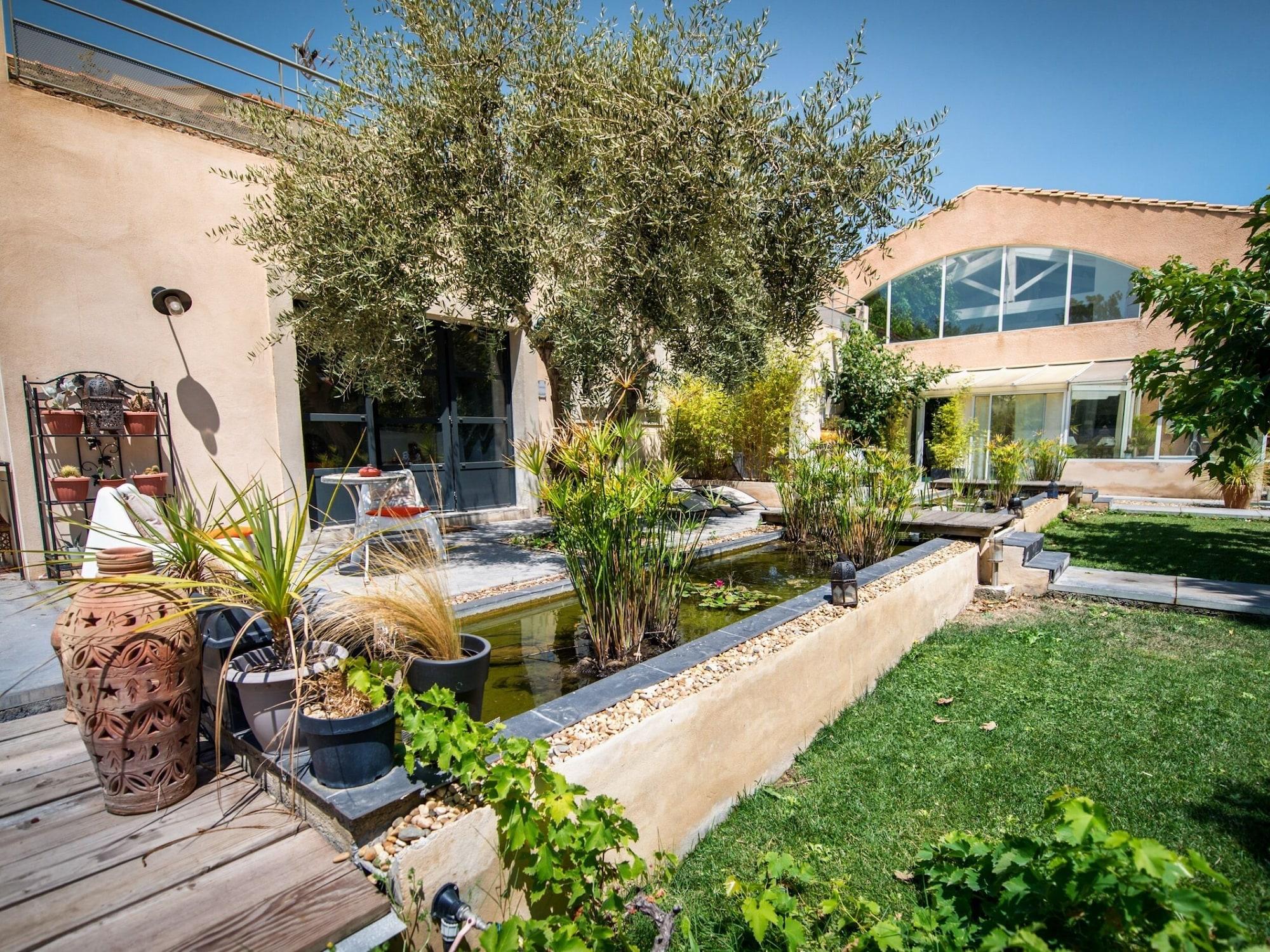 Vista Exterior Villa Ambrosia