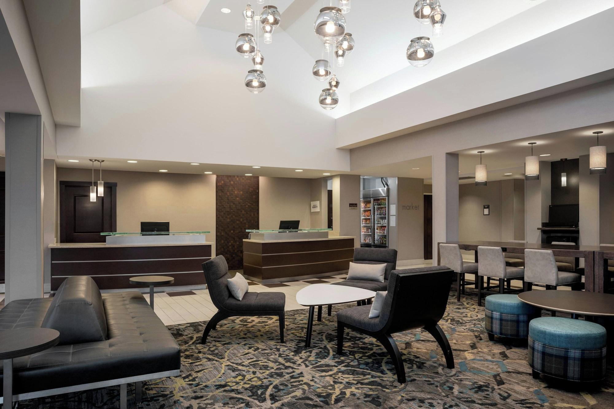 Vista Lobby Residence Inn by Marriott Akron Fairlawn