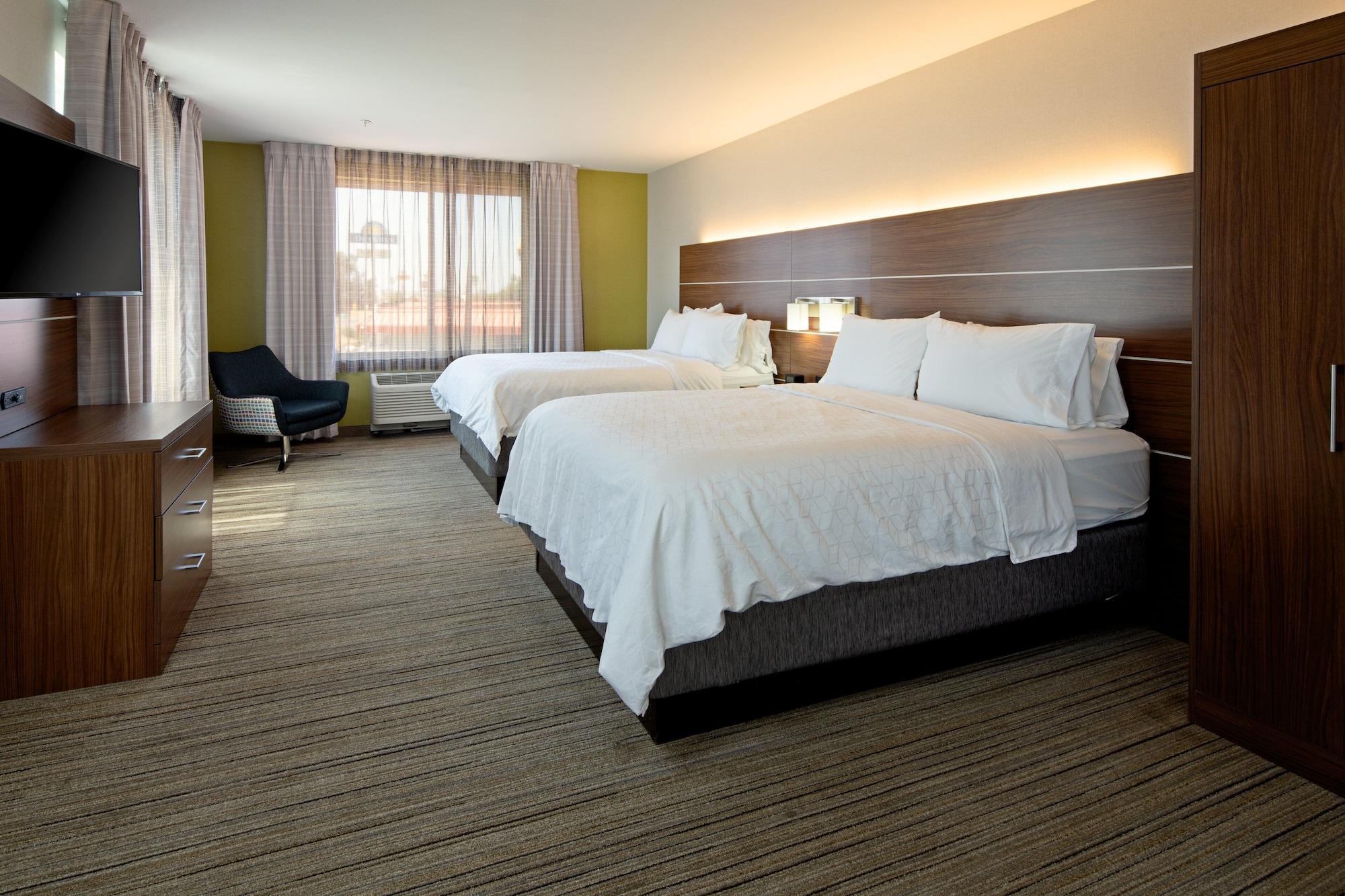 Habitación Holiday Inn Express Hotel & Suites Fresno South by IHG