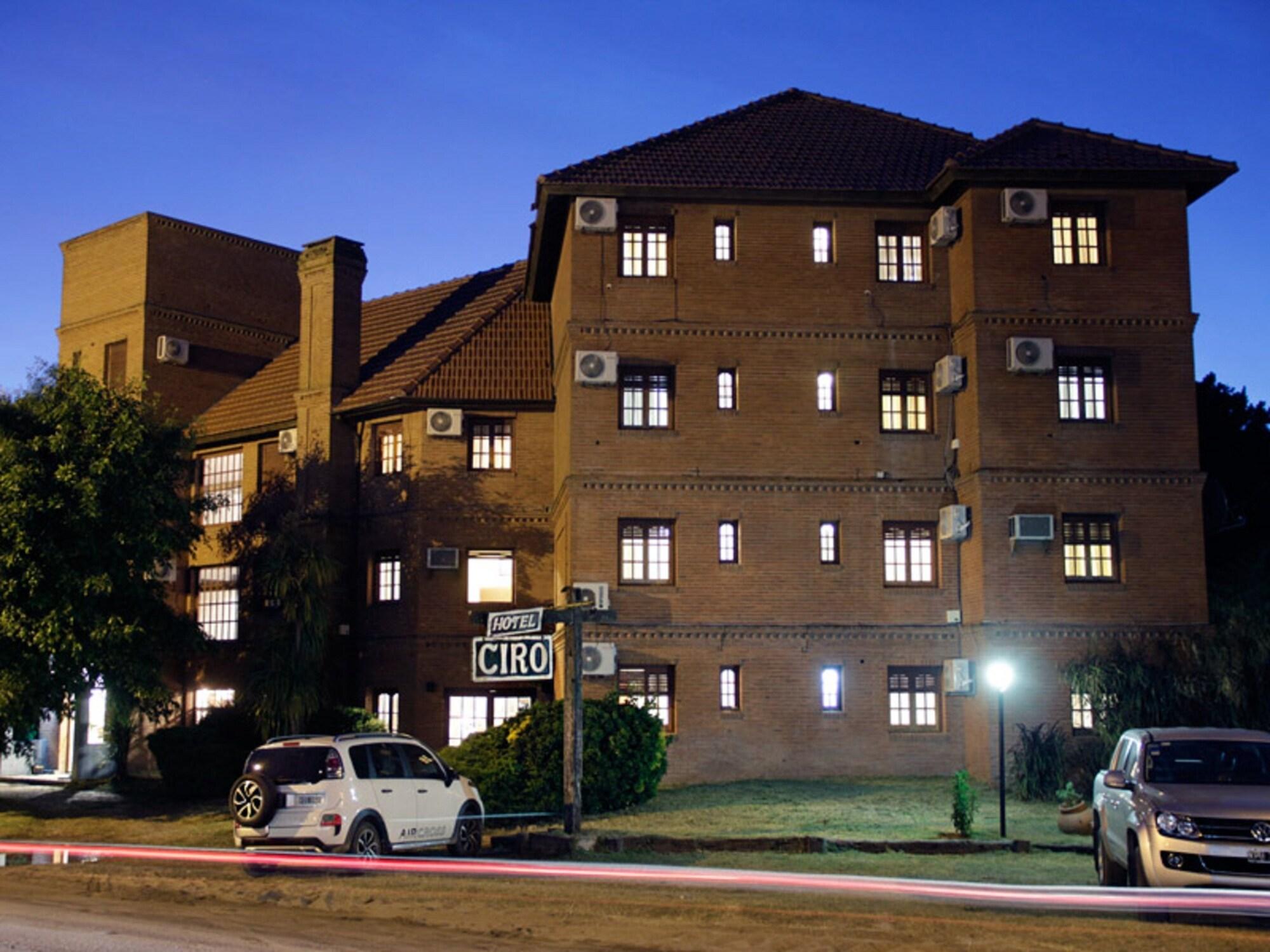 Vista Exterior Hotel Ciro