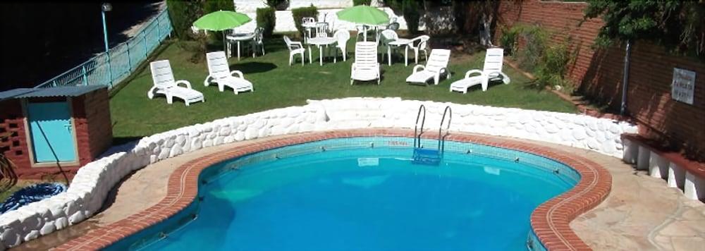 Pool view Hotel Aoma Villa Carlos Paz