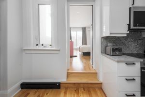 Renta temporal - Downtown Luxe - Parking, Metro, King Bed, Sleeps 6