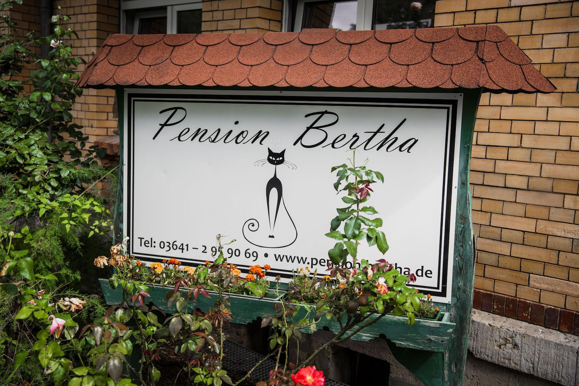 Vista Exterior Pension Bertha