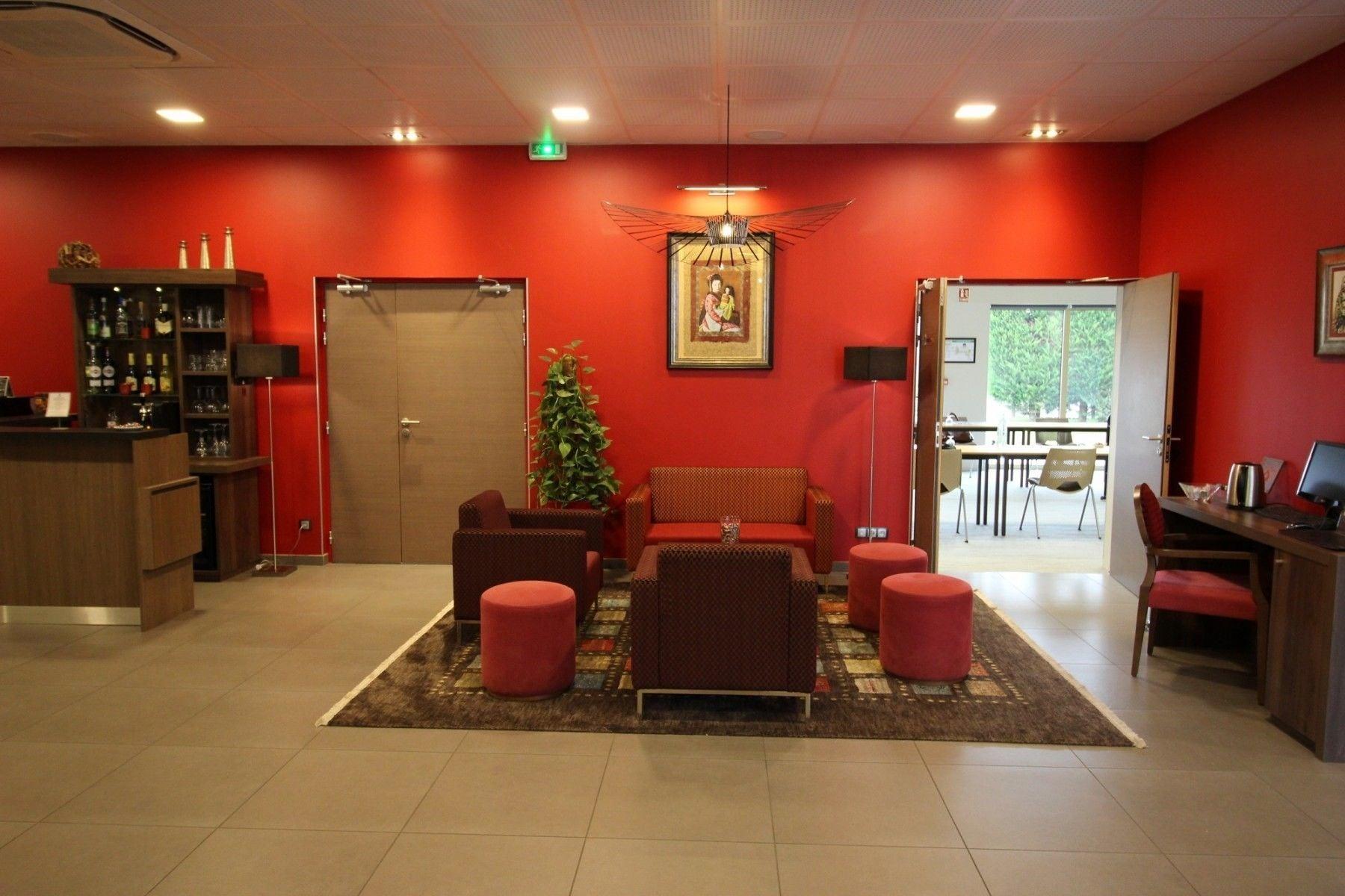 Bar/Salón Best Western Hotel Des Barolles - Lyon Sud