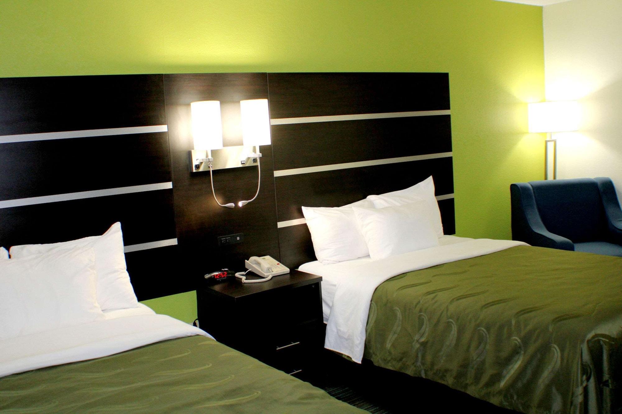 Habitación Quality Inn & Suites Bedford West