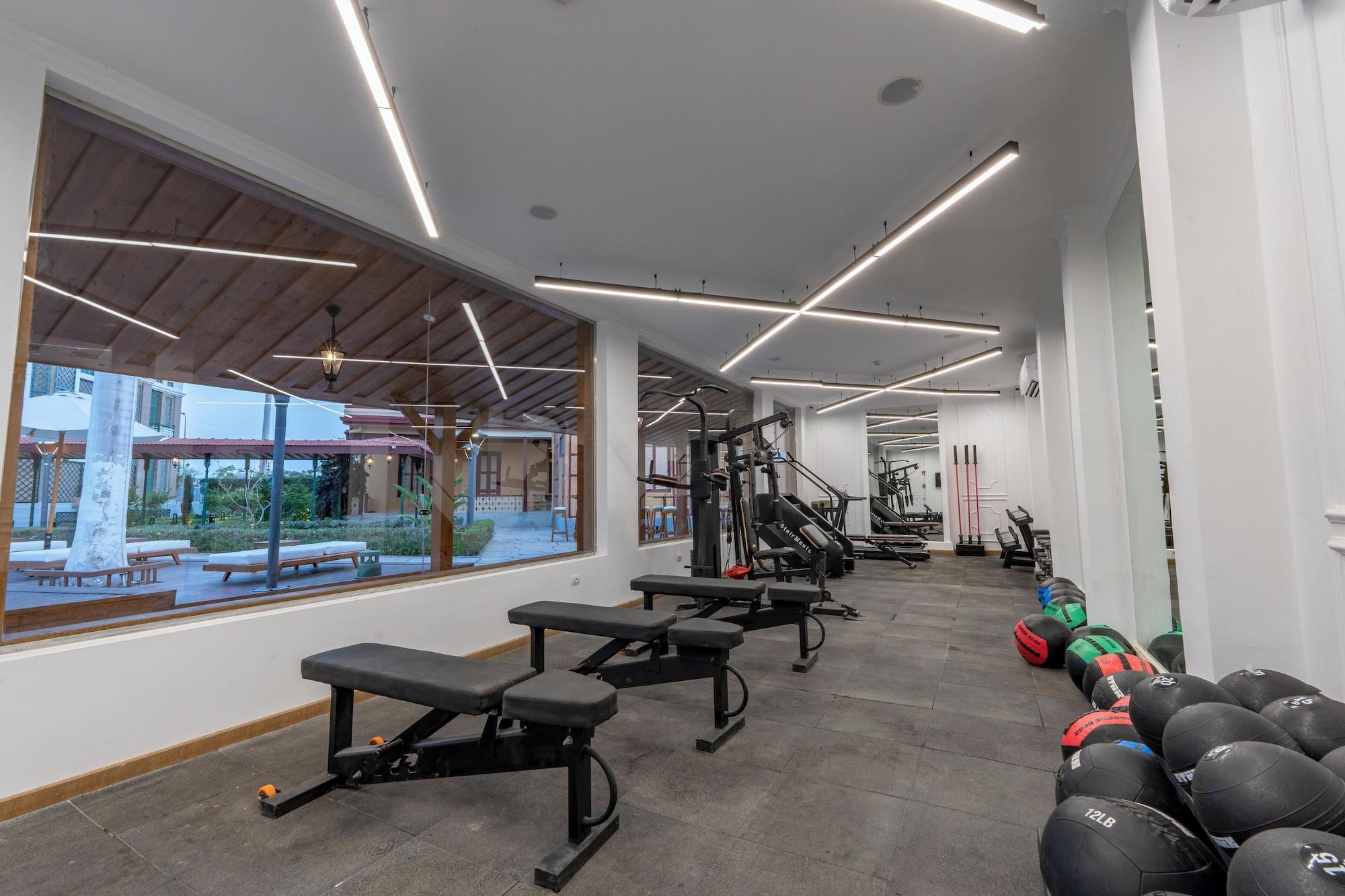 Gimnasio Maison Maxim De Lesseps