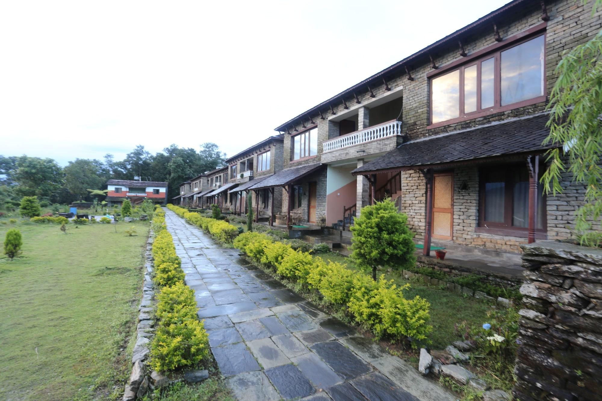 Vista Exterior Himalayan Deurali Resort