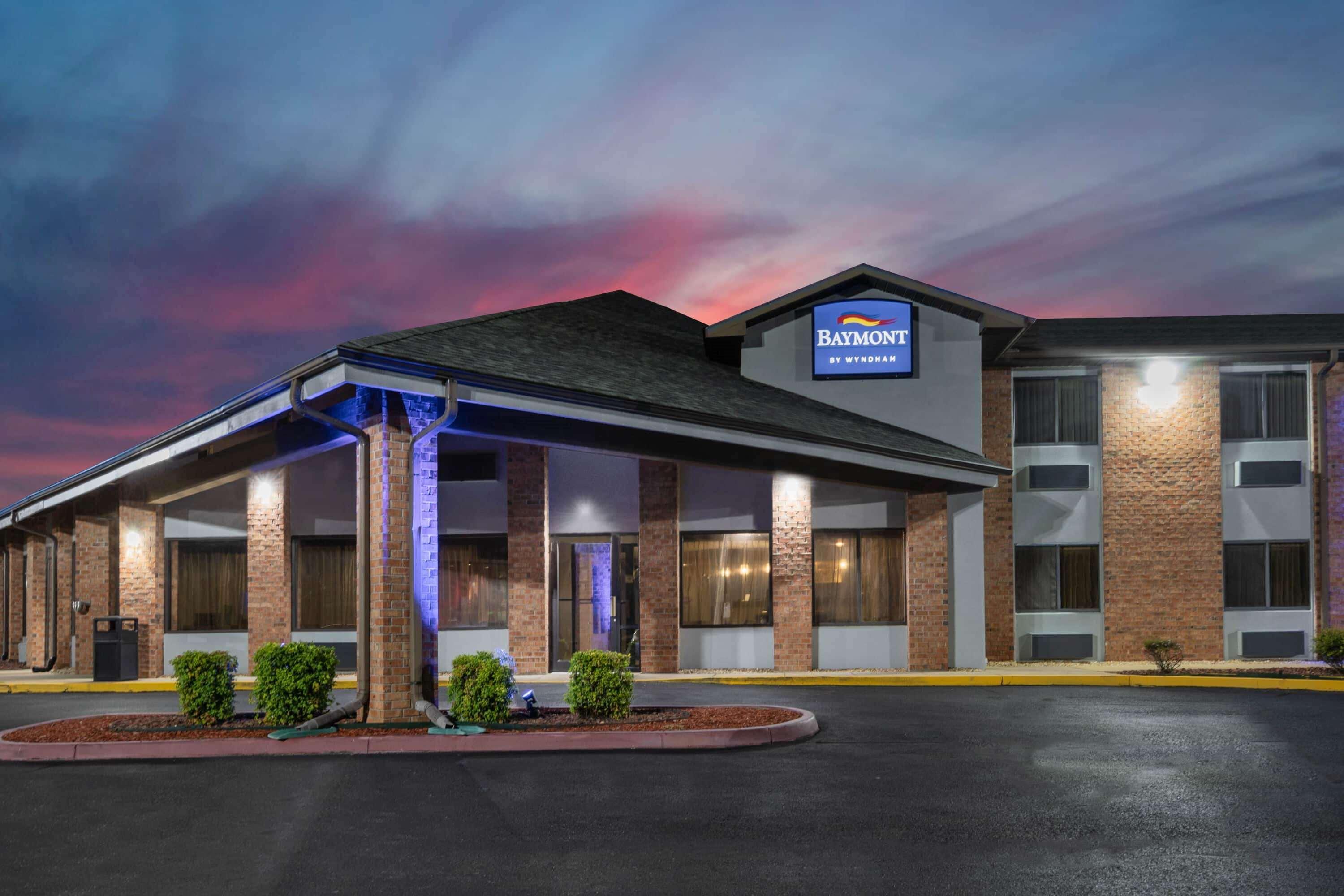 Vista Exterior Baymont by Wyndham Tupelo