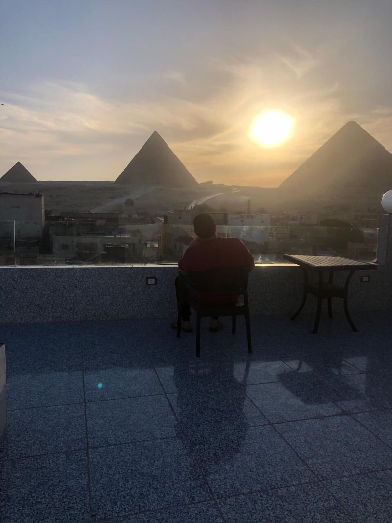 Equipamiento de Habitación Middle East Pyramids View