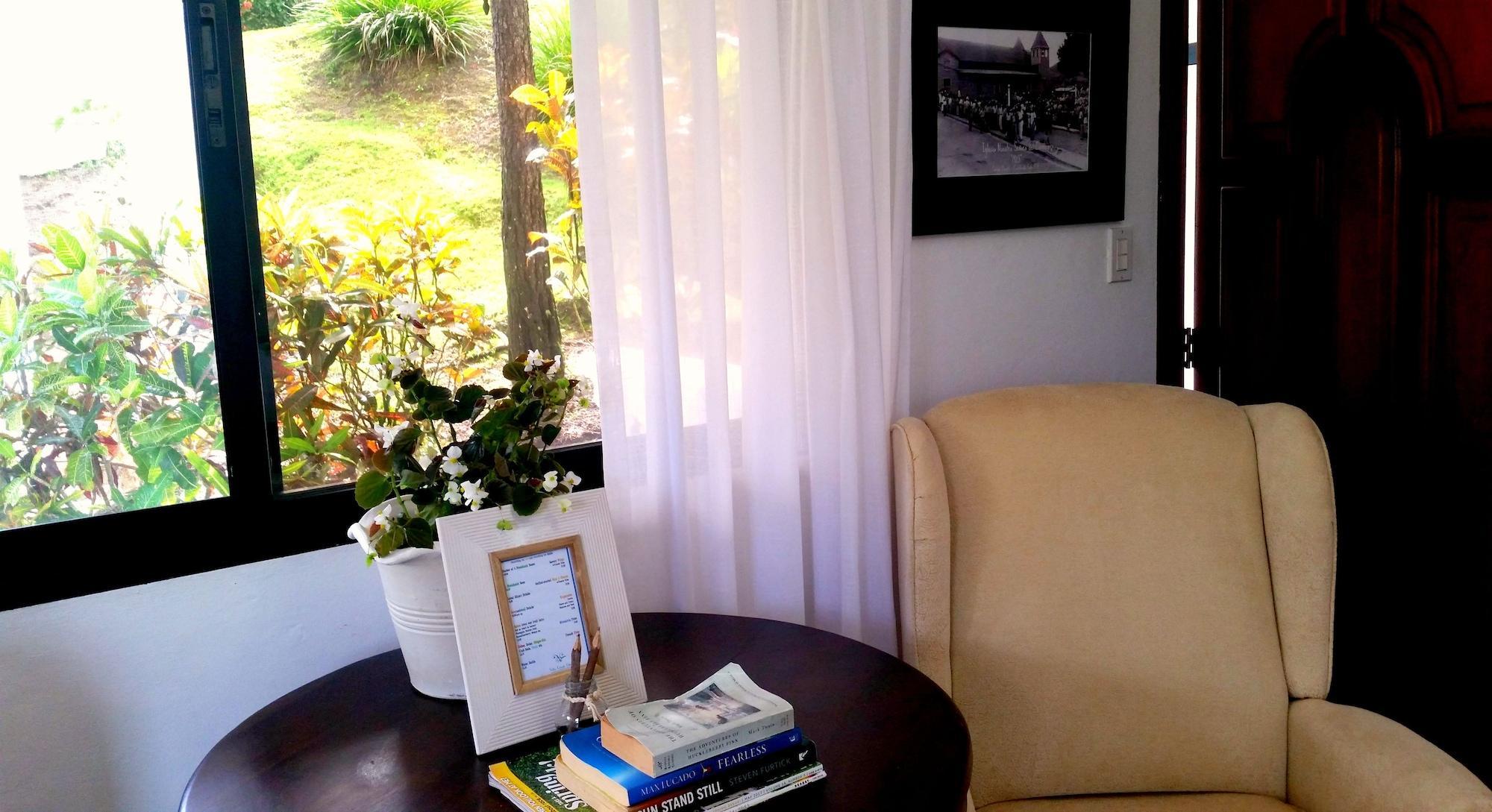 Vista Lobby Villa Celeste Estate