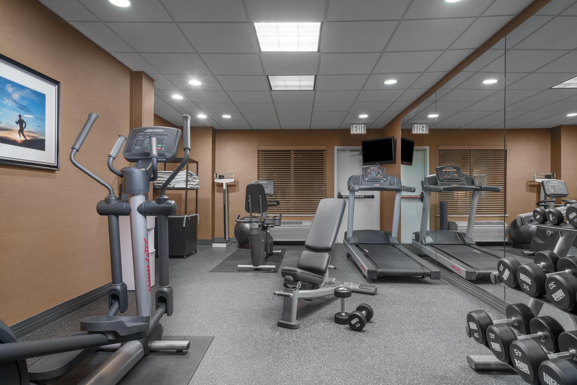 Gimnasio Holiday Inn Express & Suites Ames by IHG