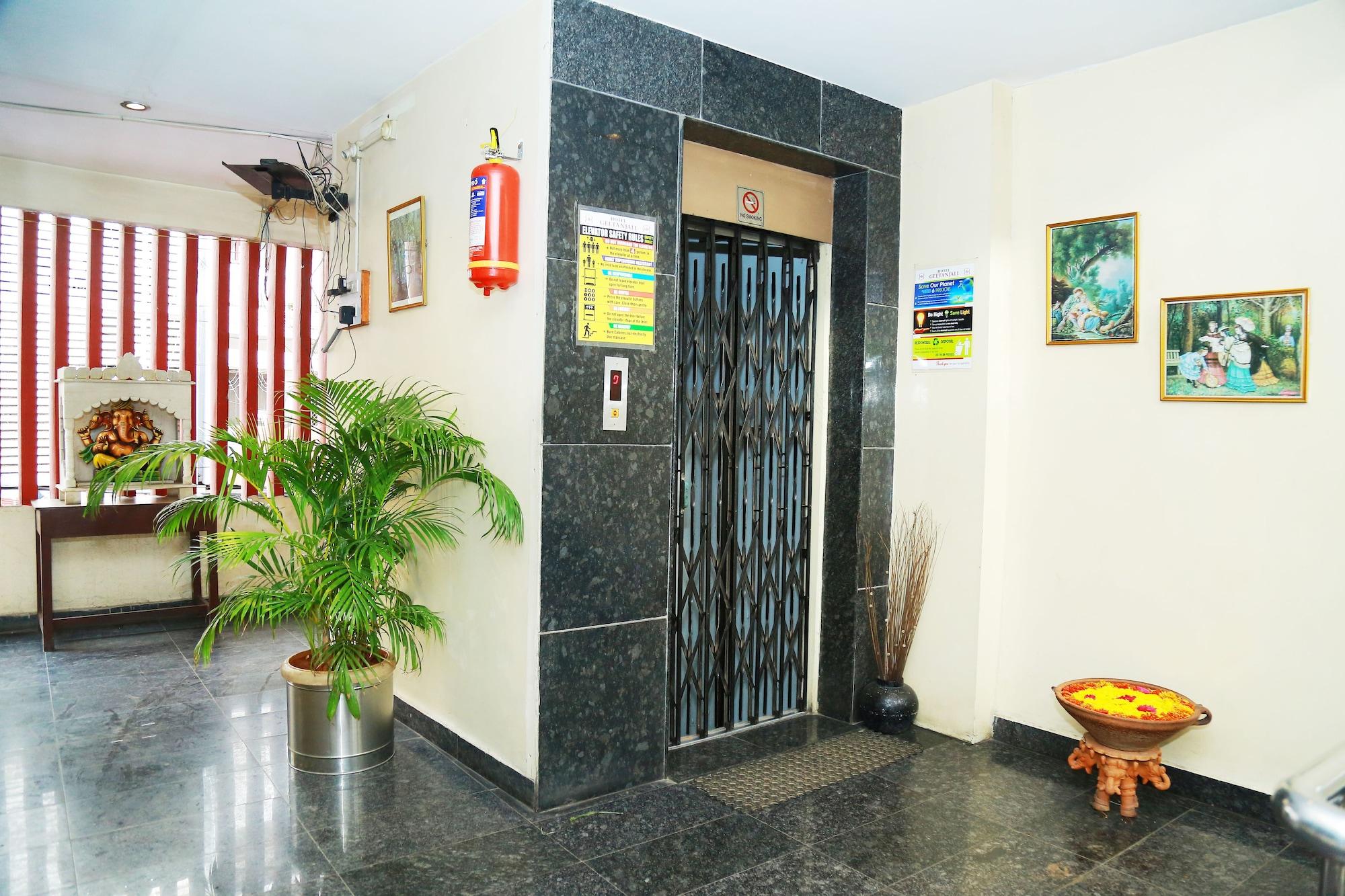 Vista Lobby Hotel Geetanjali