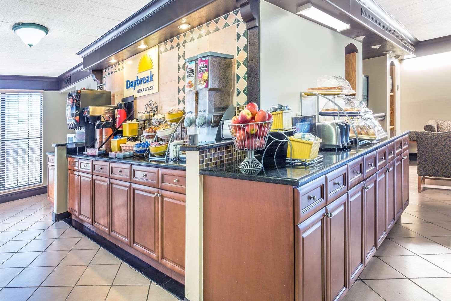 Restaurant Econo Lodge Richmond-North Chesterfield