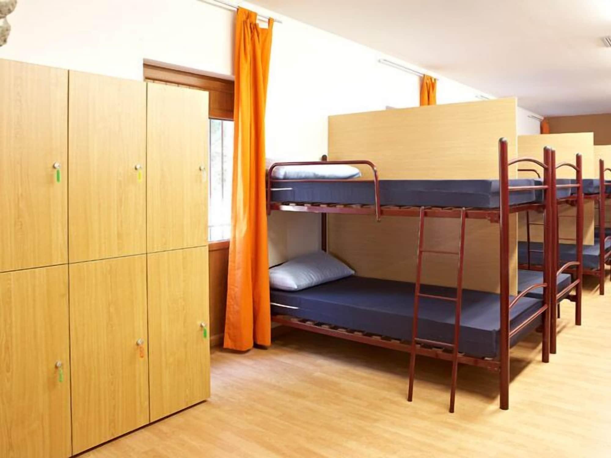 Varios Albergue Monasterio de La Magdalena - Hostel
