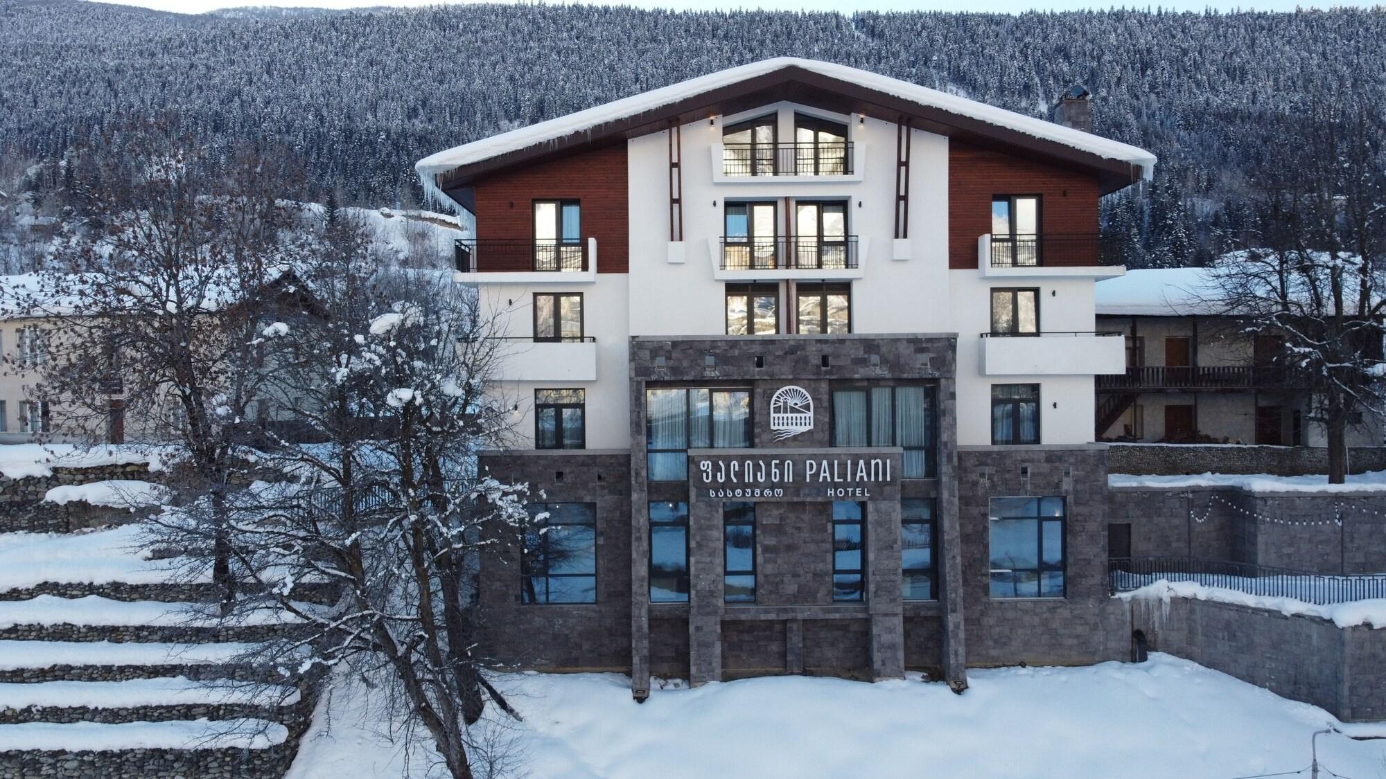 Vista Exterior Paliani Hotel