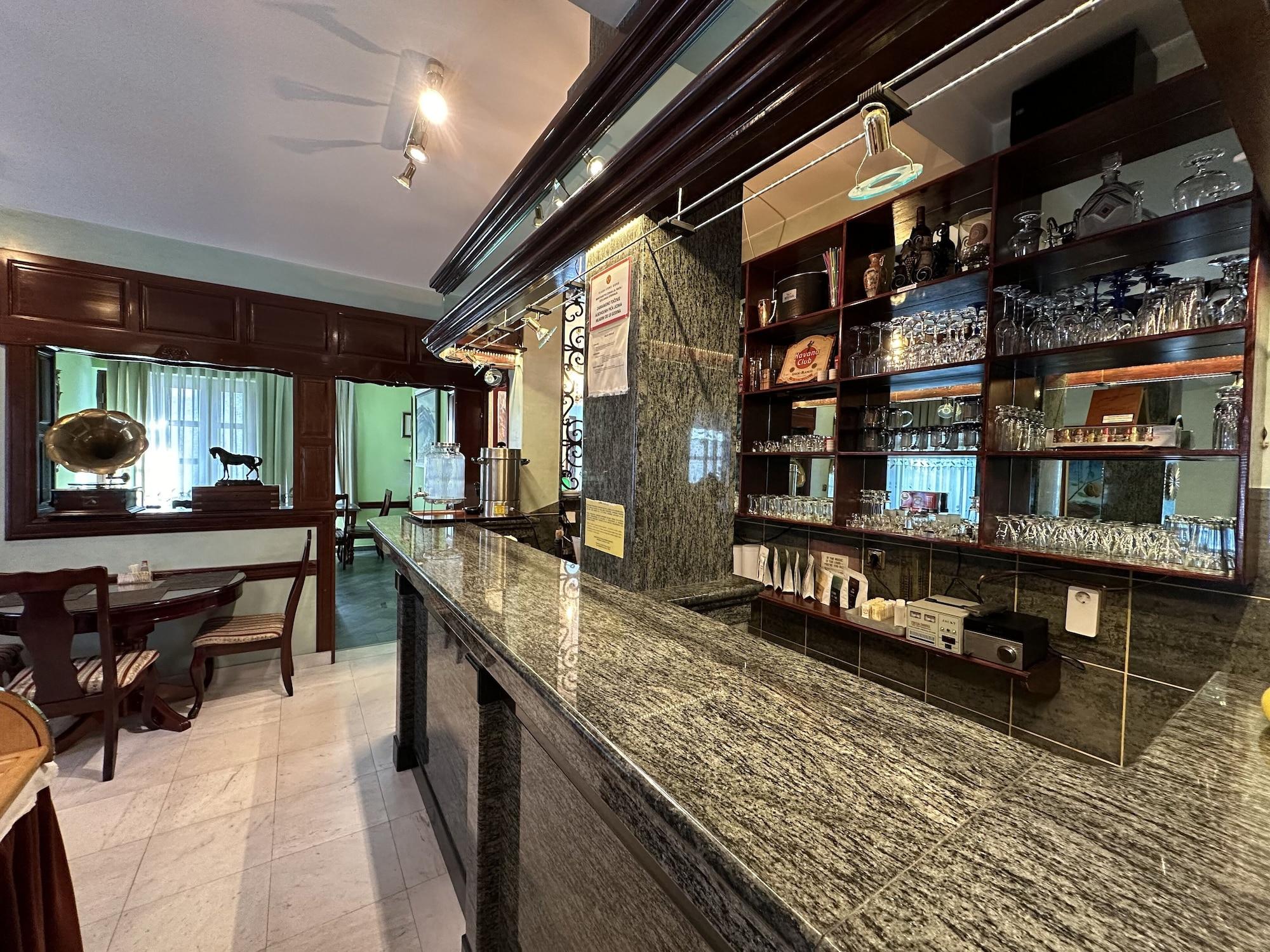 Bar/Salón Vila Lux Hotel