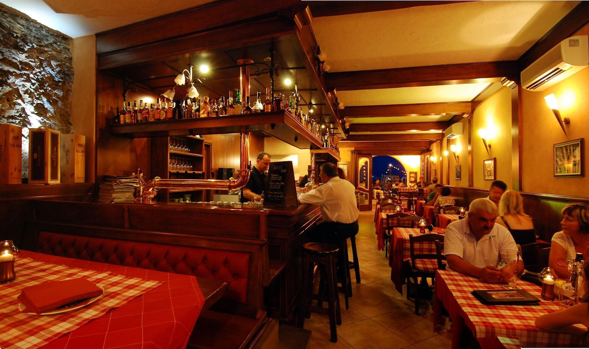 Bar/Salón Hotel Monte Baldo