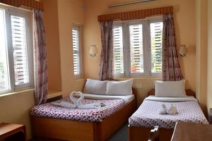 Alojamiento - Hotel Celesty Inn