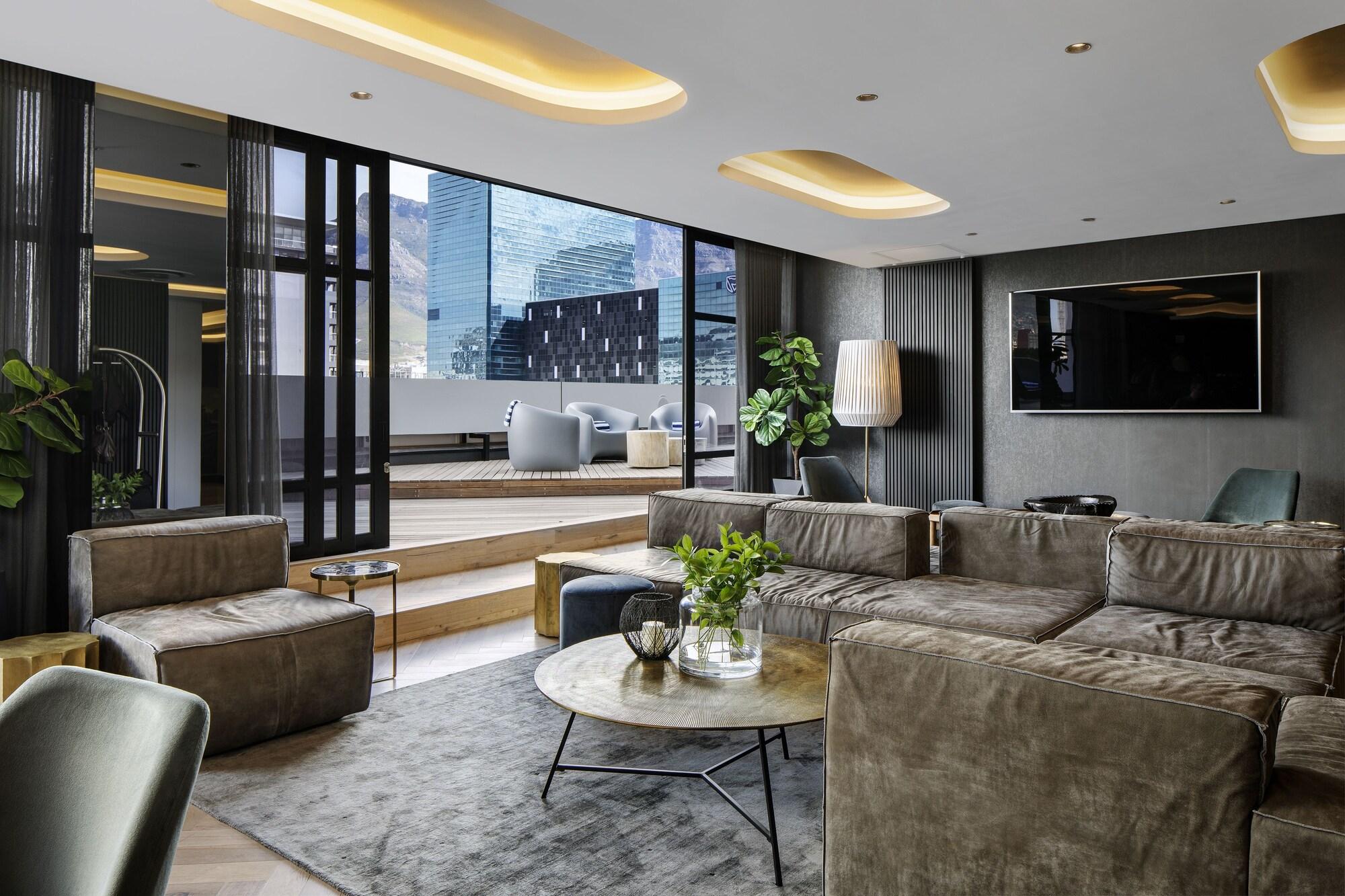 Vista Lobby The Onyx Apartment Hotel by NEWMARK