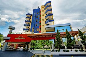 Hospedagens - Hotel Metropolitan