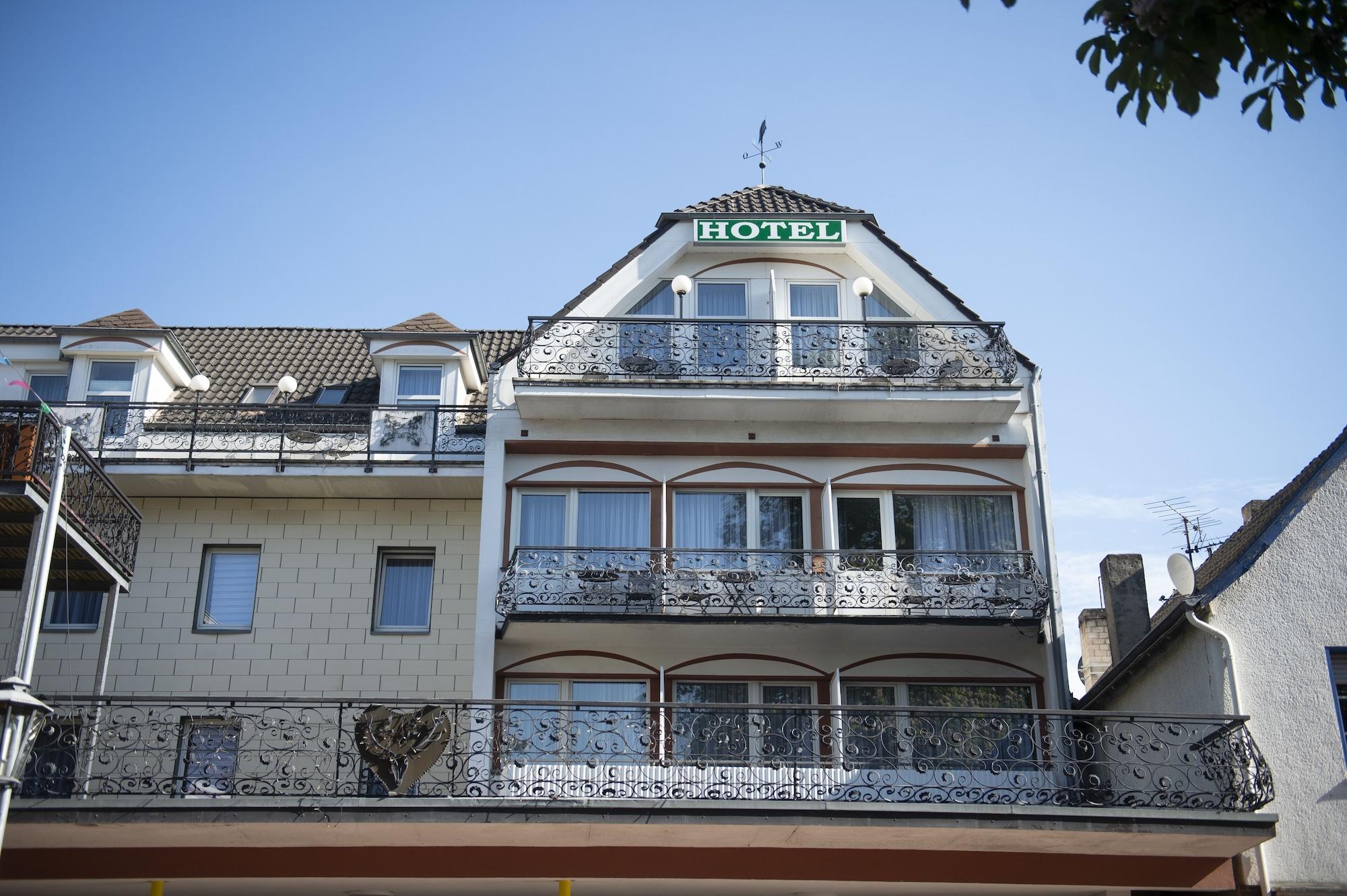 Vista Exterior Platzhirsch Hotel