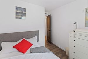 Renta Vacacional - 3 Bedroom Retreat Steps from the AC Boardwalk! Unbeatable Location!!