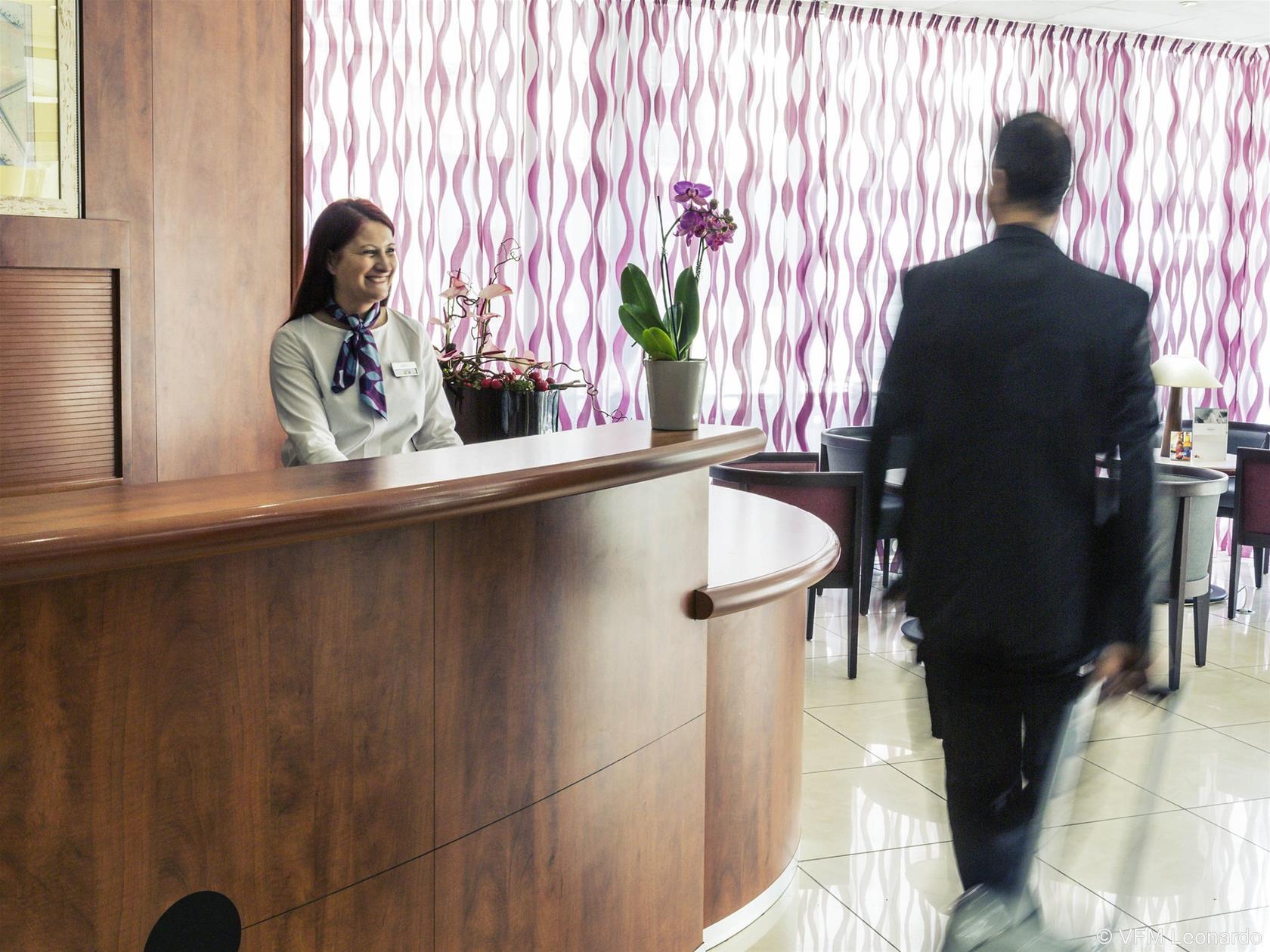 Vista Lobby ibis Styles Béziers Centre