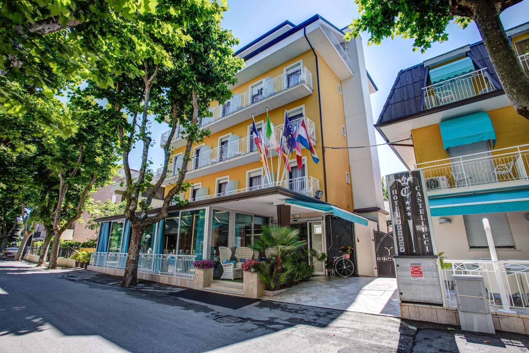 Varios Hotel Castellucci