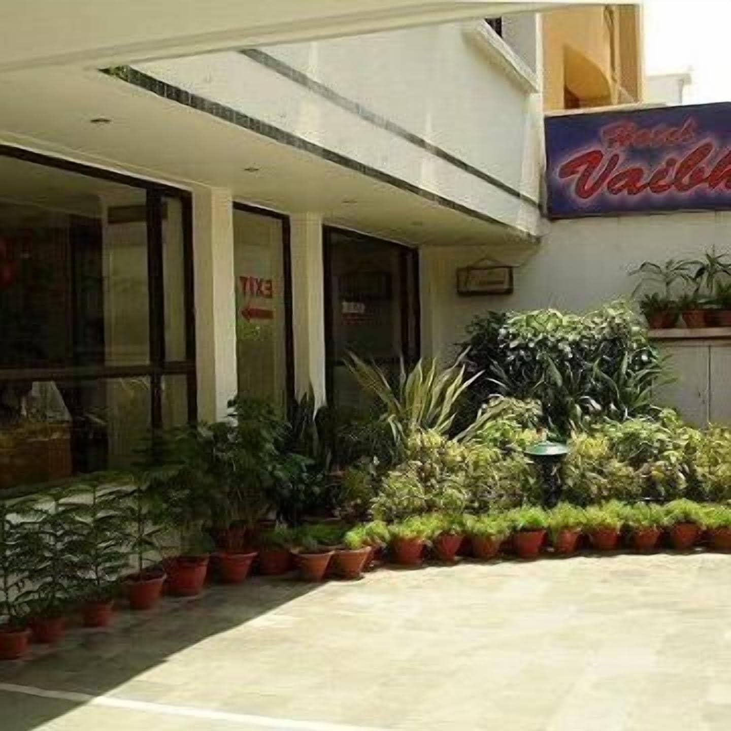 Vista Exterior Hotel Vaibhav