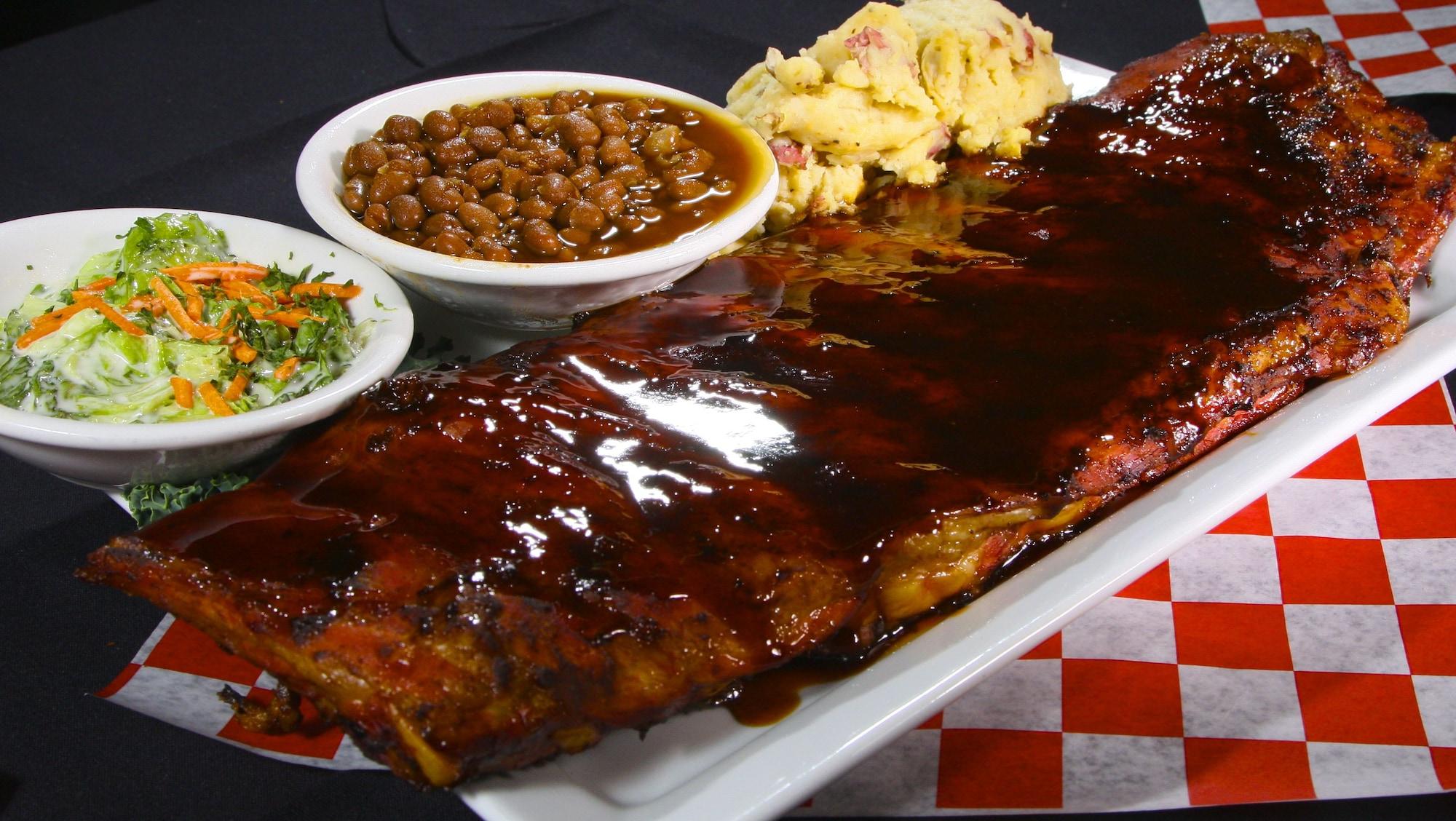 Restaurant Ramada by Wyndham Kissimmee Gateway