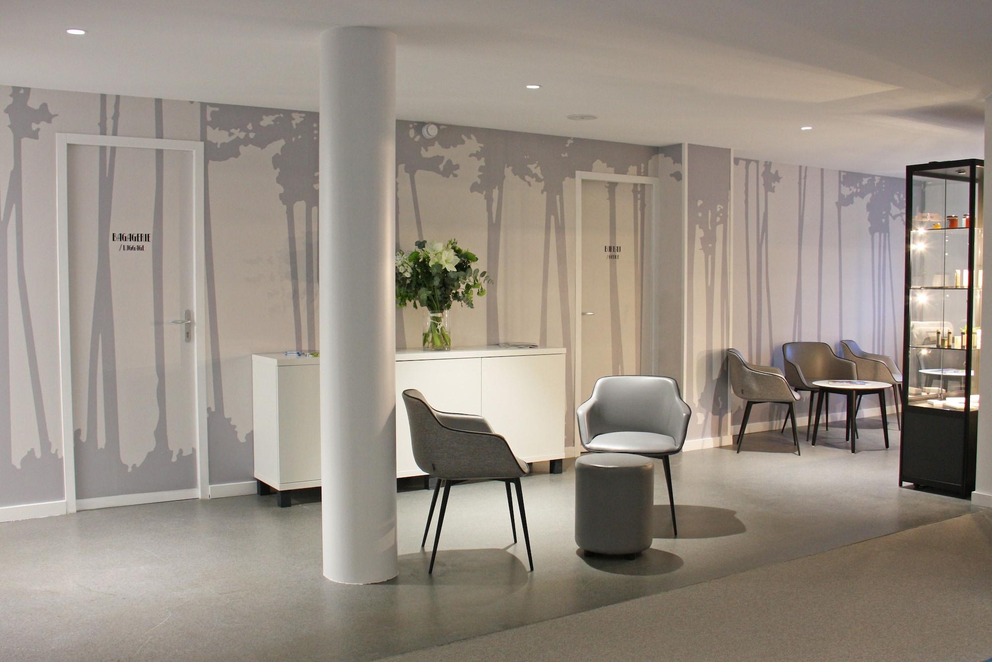 Vista Lobby Hôtel du Parc