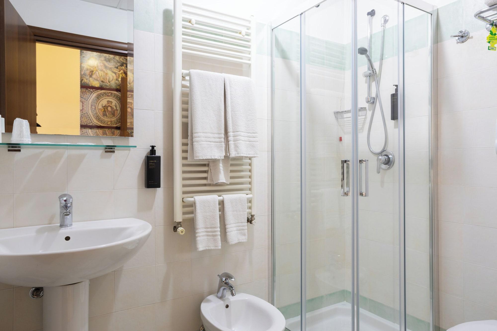 Equipamiento de Habitación Hotel Gangi