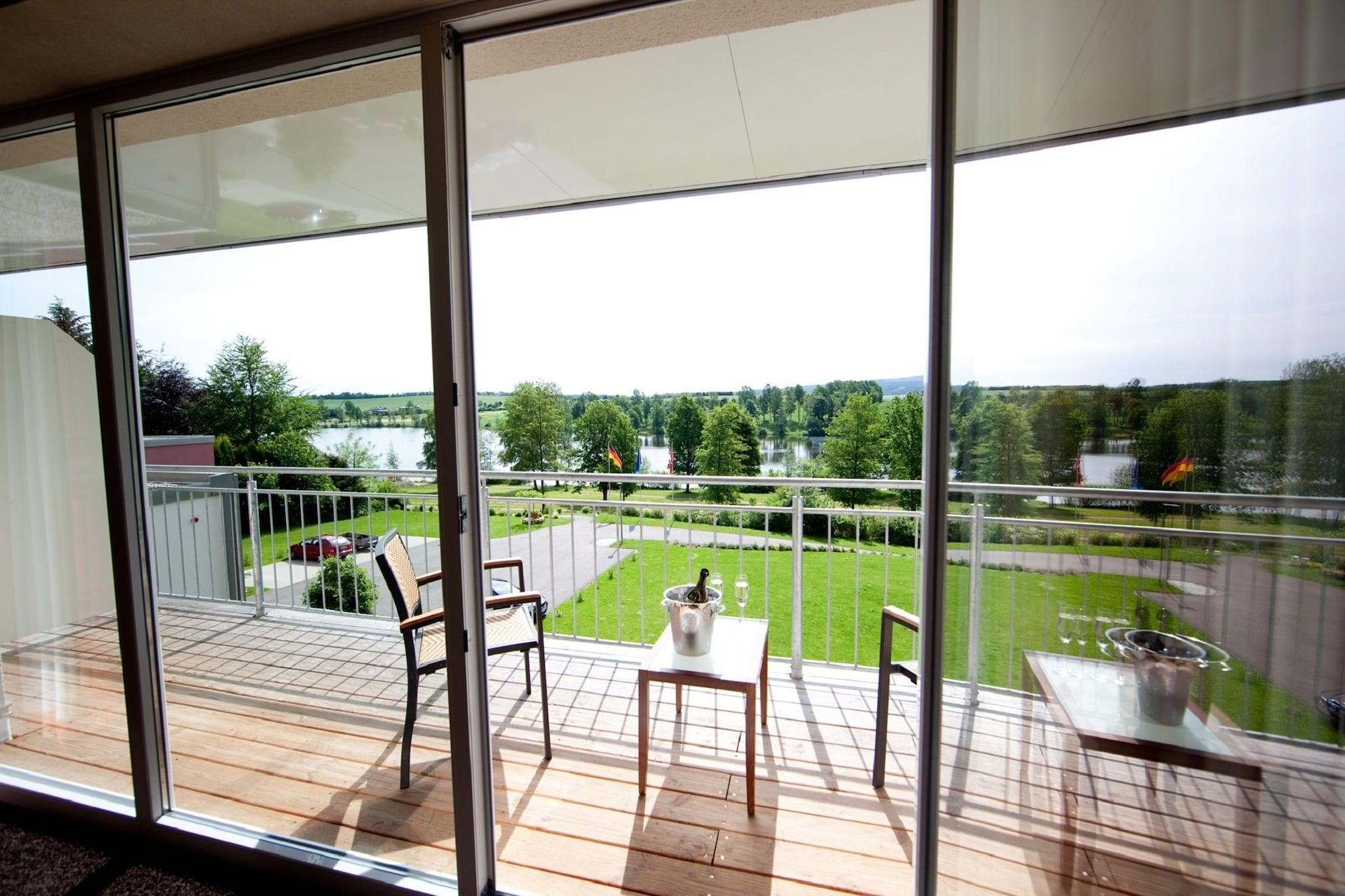 Varios Seehotel Kell am See