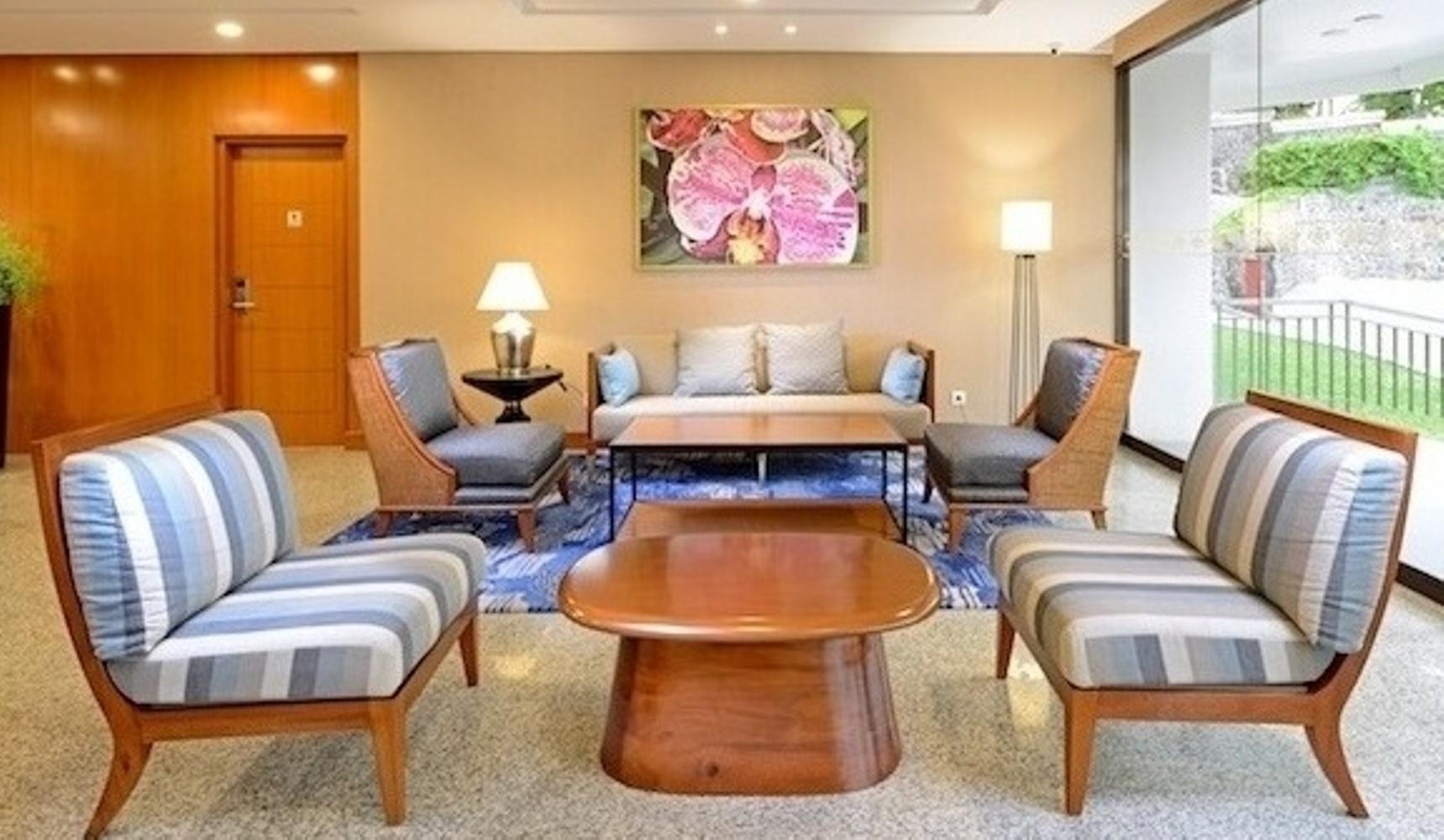 Vista Lobby Surya Hotel & Cottages Prigen