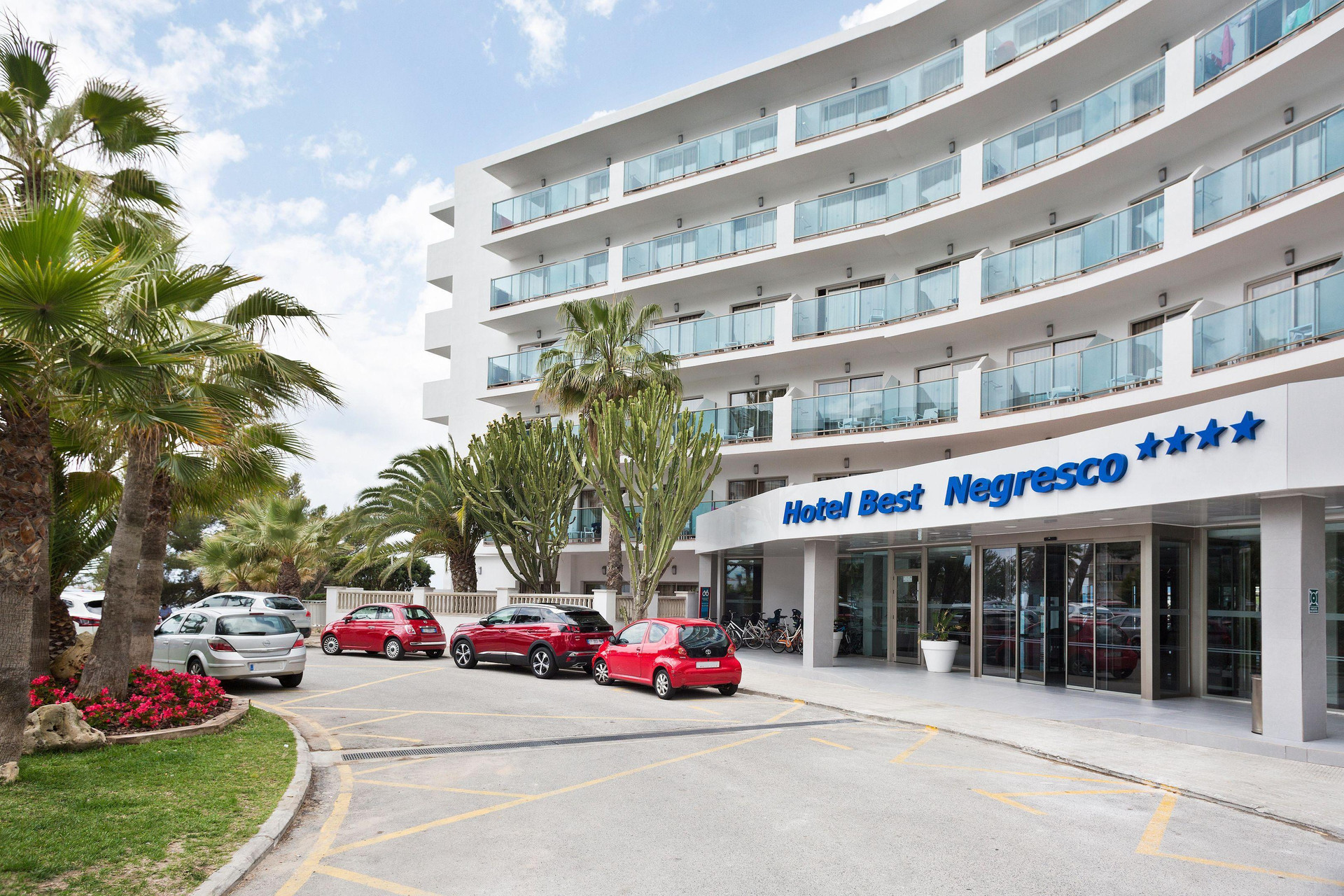 Vista Exterior Hotel Best Negresco