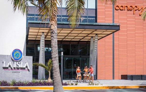 Canopy by Hilton Cancun La Isla - Hoteles cerca de Playa Marlín en Cancún