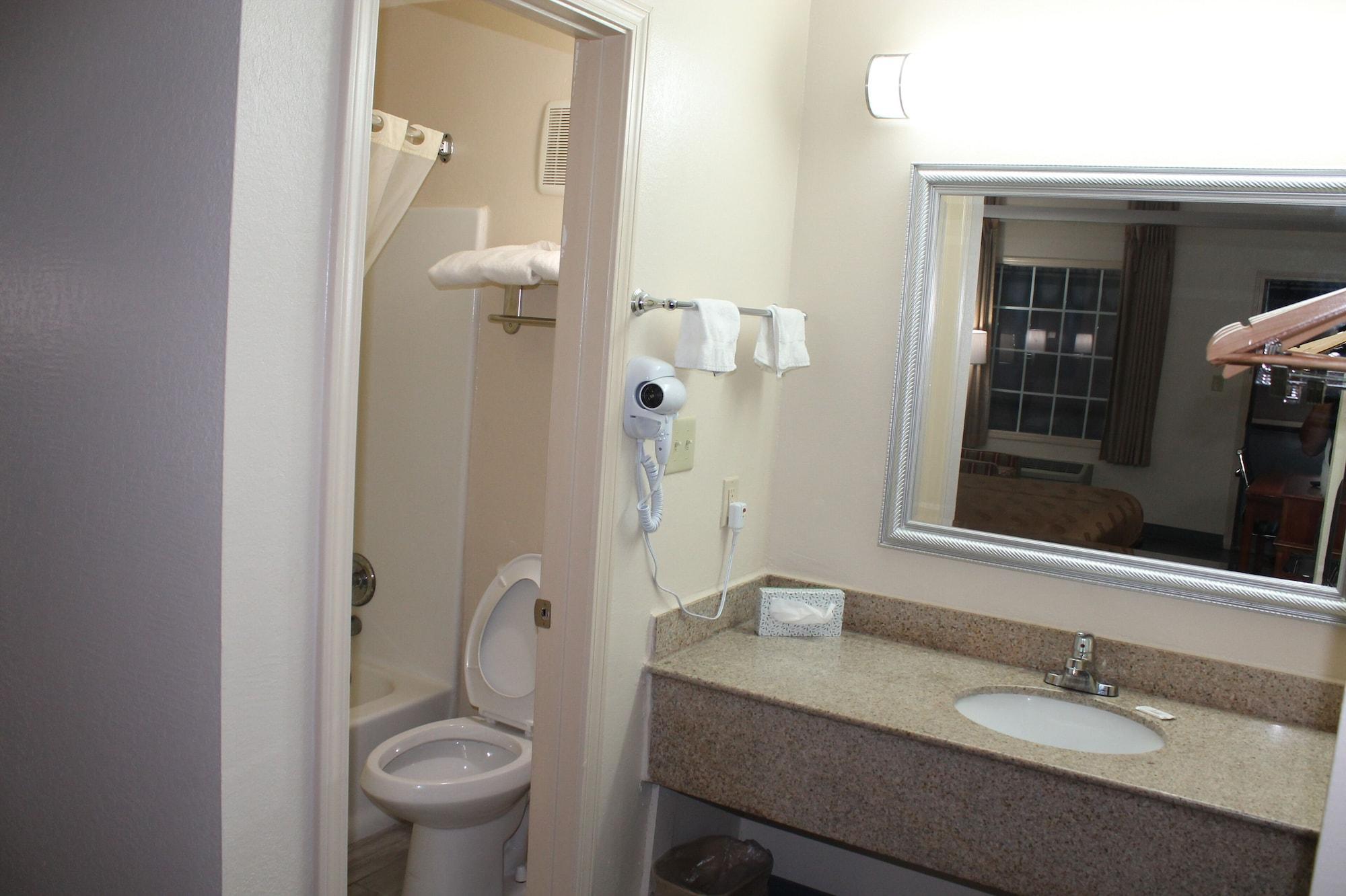 Equipamiento de Habitación Americas Best Value Inn Tuscaloosa