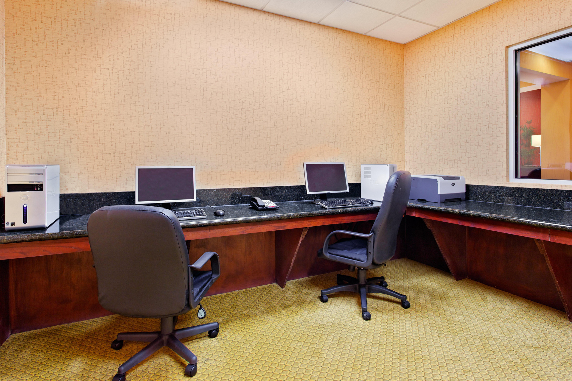 Centro de Negocios Holiday Inn Express Hotel and Suites Malvern