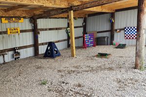 Alojamiento - Welcome to our charming farmhouse retreat nestled in the Kentucky countryside.