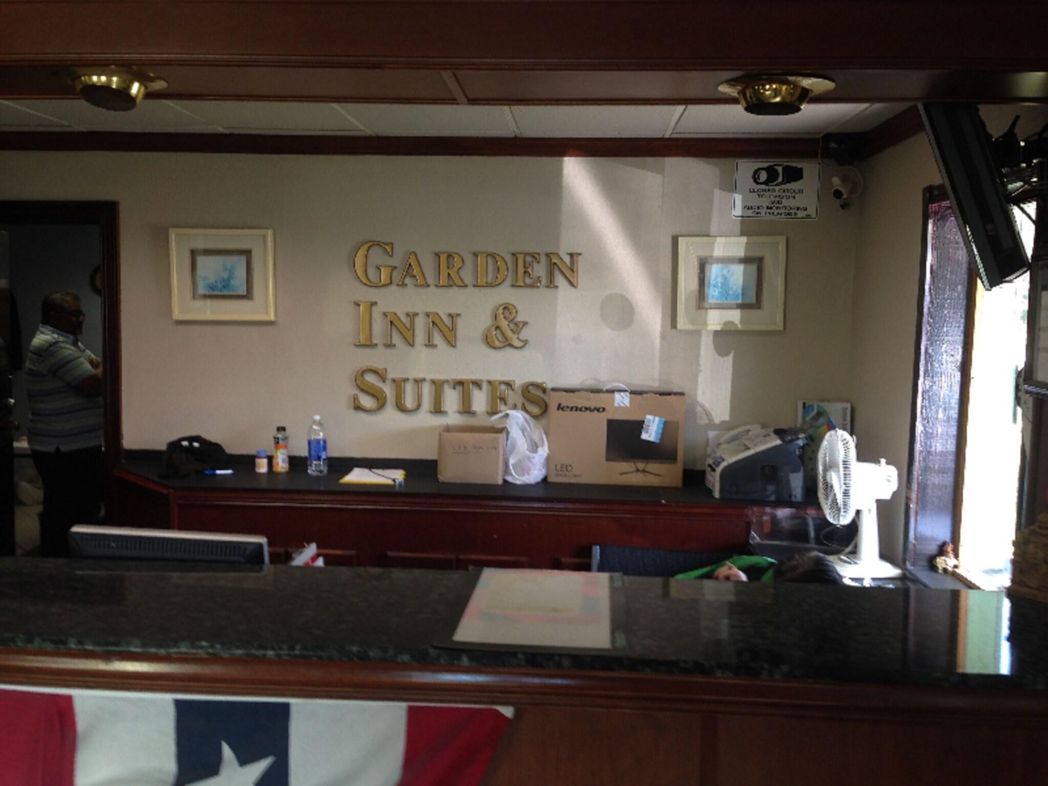 Vista Lobby Garden Inn & Suites